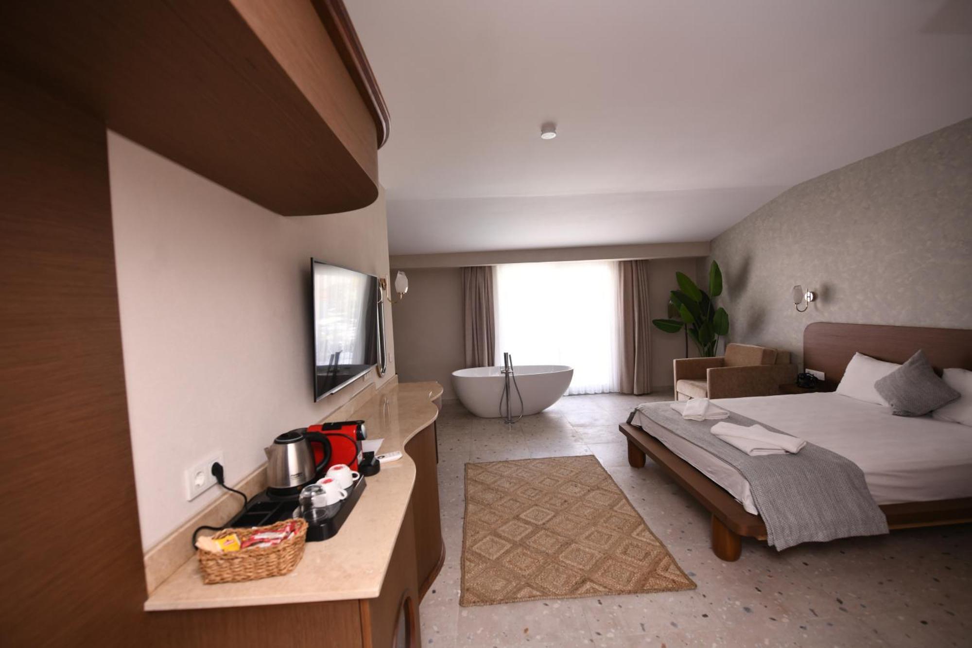 Montebello Deluxe Hotel Ölüdeniz Buitenkant foto