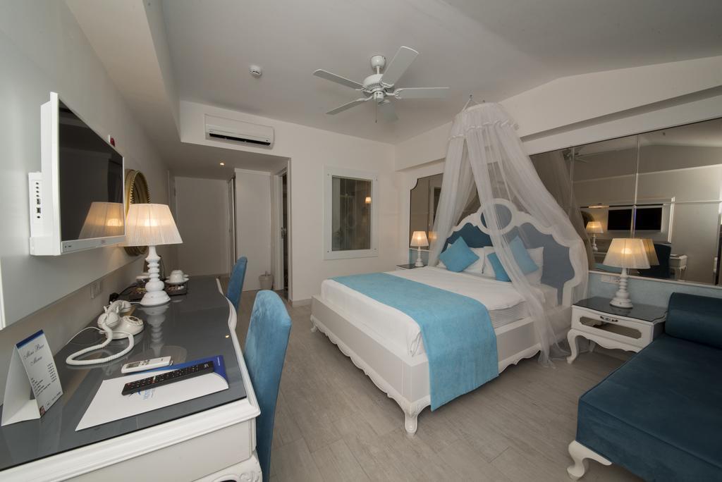 Montebello Deluxe Hotel Ölüdeniz Buitenkant foto