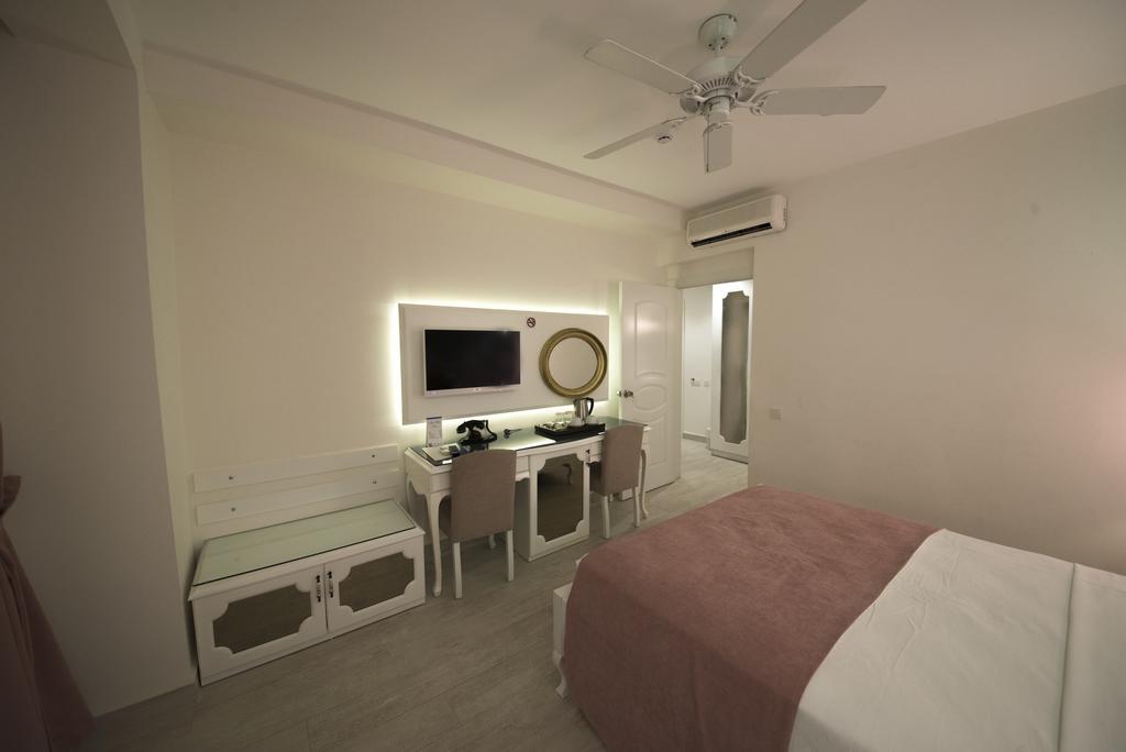 Montebello Deluxe Hotel Ölüdeniz Buitenkant foto